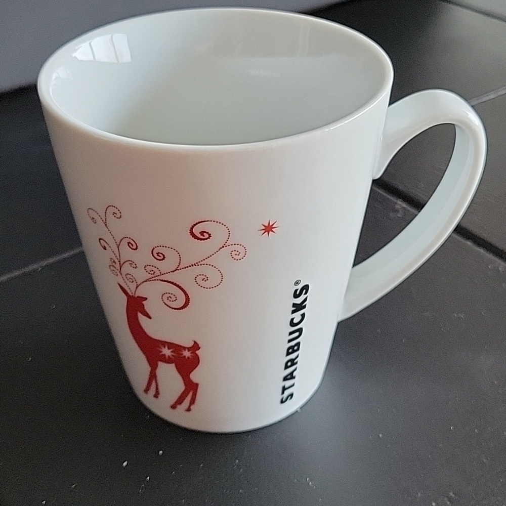 Starbucks Christmas 13 oz coffee mug, 2011
